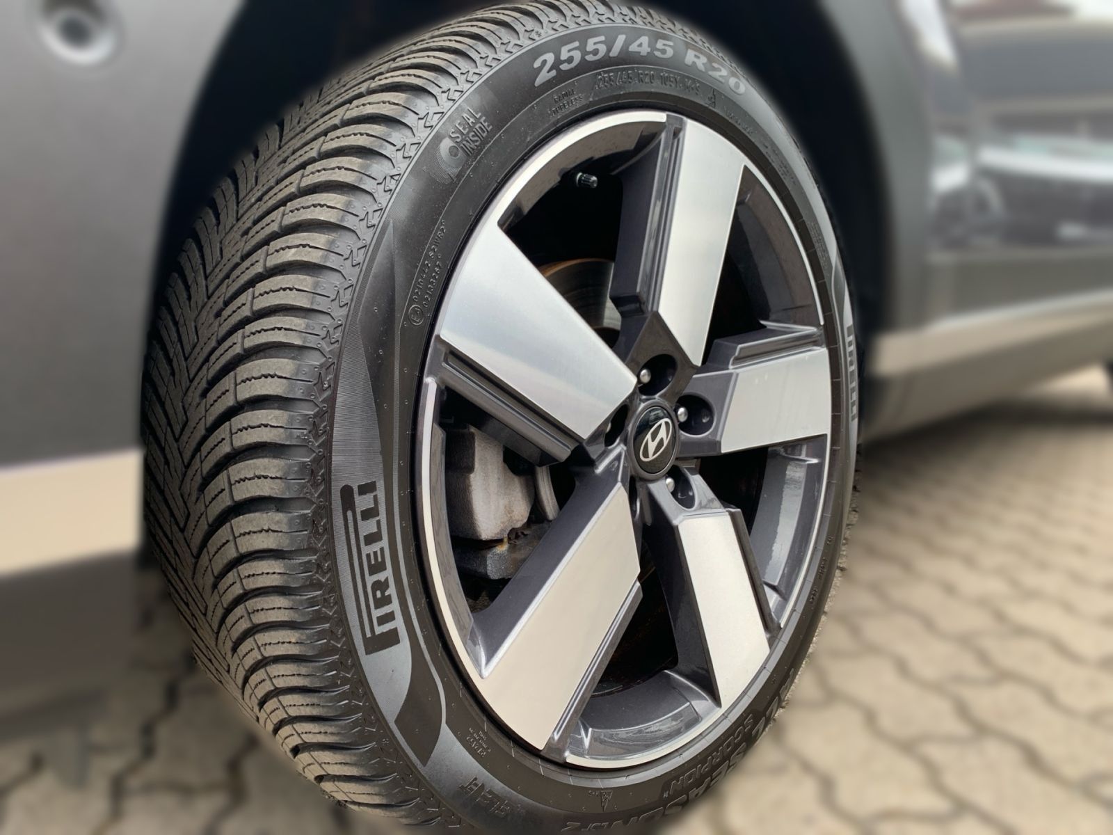 Fahrzeugabbildung Hyundai SANTA FE 1.6T-GDI Signature Hybrid Digital Key