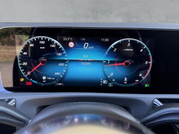 Mercedes CLA 200 Shooting Brake - 12