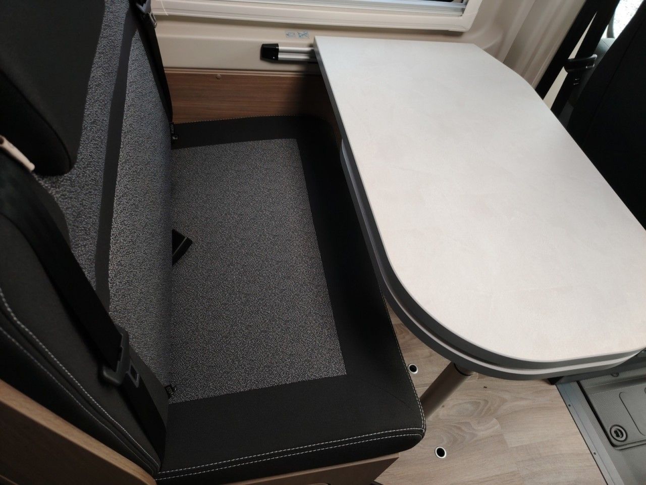 Fahrzeugabbildung Carado CV 600 Markise