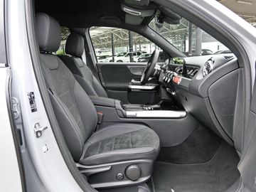 Mercedes GLB 180 - 8