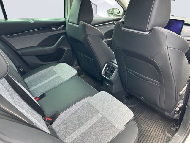 Octavia Combi 1.5 TSI mHEV DSG- Selection-Side A