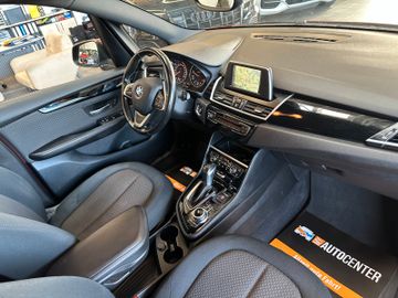 BMW 218 2 Active Tourer *ACC*PDC*NAVI*AHK*LED*Keyles
