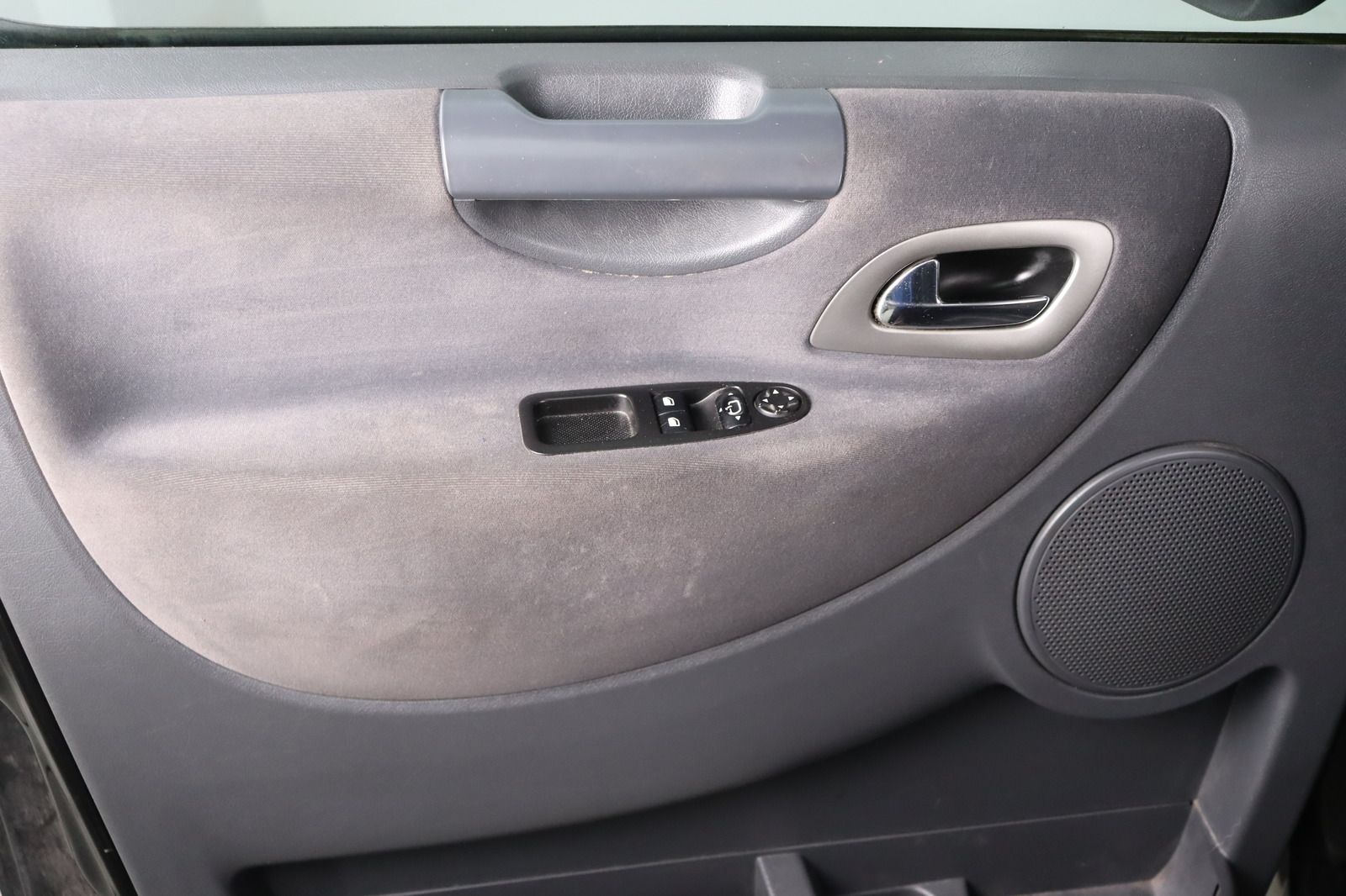 Fahrzeugabbildung Citroën Jumpy L2 2.0 HDI 125 FAP Exclusive 8-Sitzer