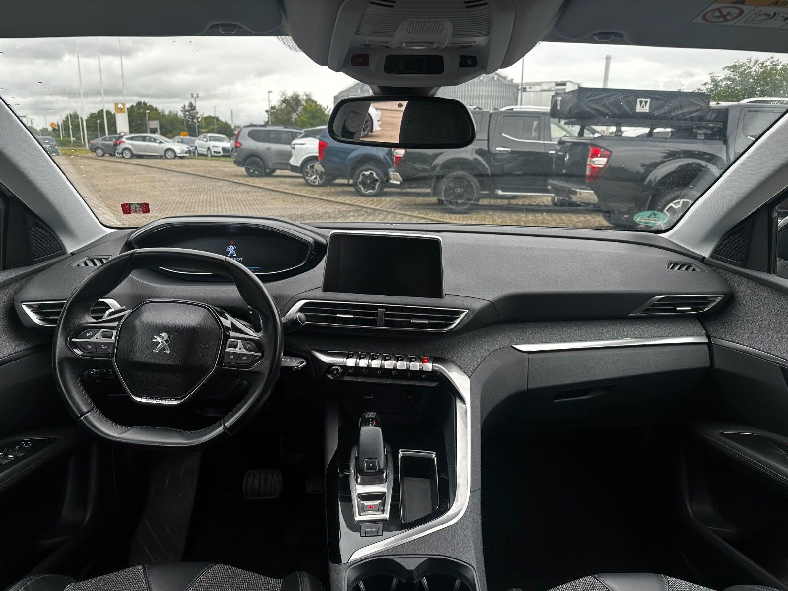 Fahrzeugabbildung Peugeot 3008 Teilleder/ Navi/ Sitzhzg / PDC