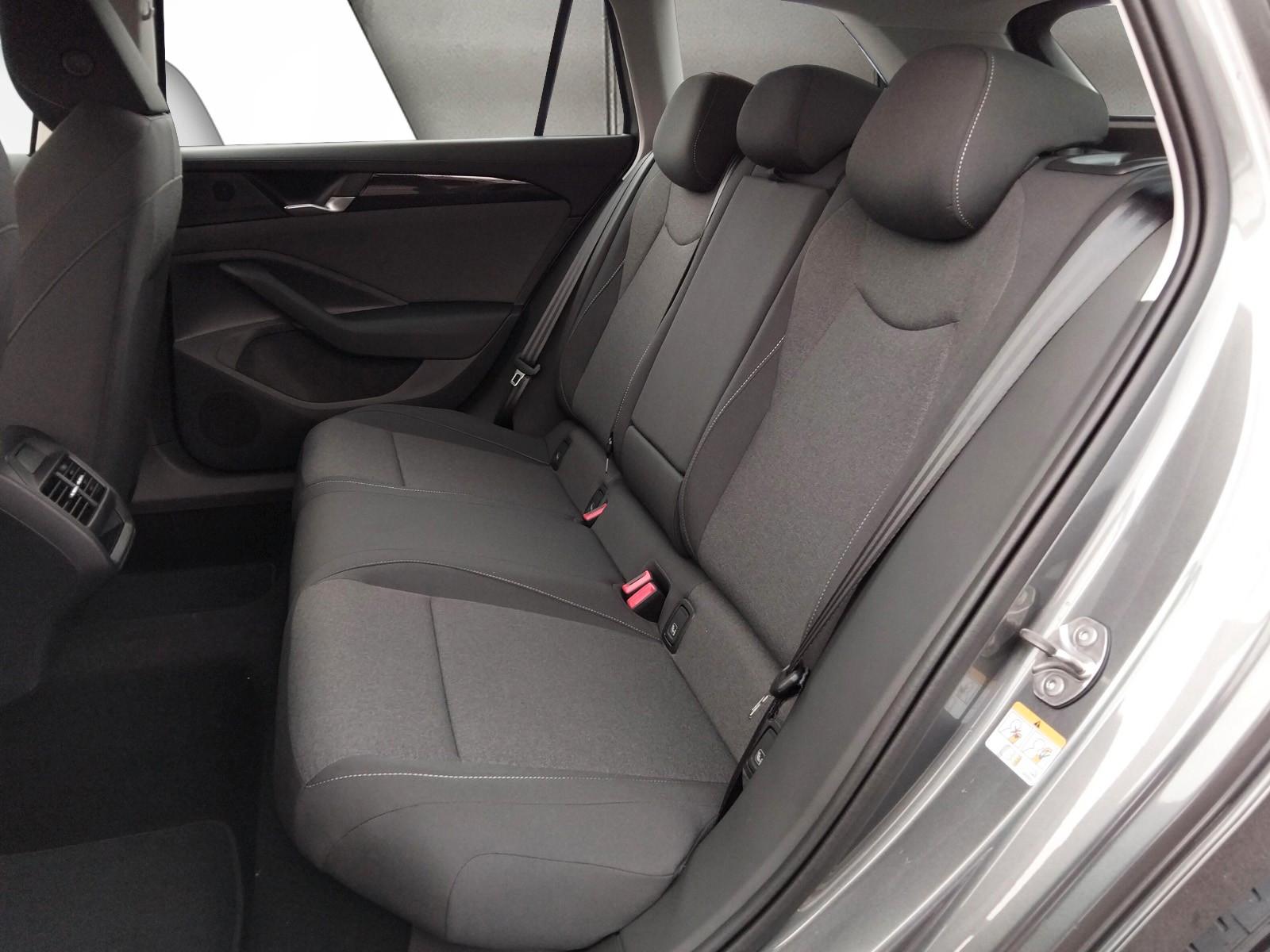 Volkswagen Passat 1.5 TSI AHK LED Side ACC 5J.Gar., миниатюра 7