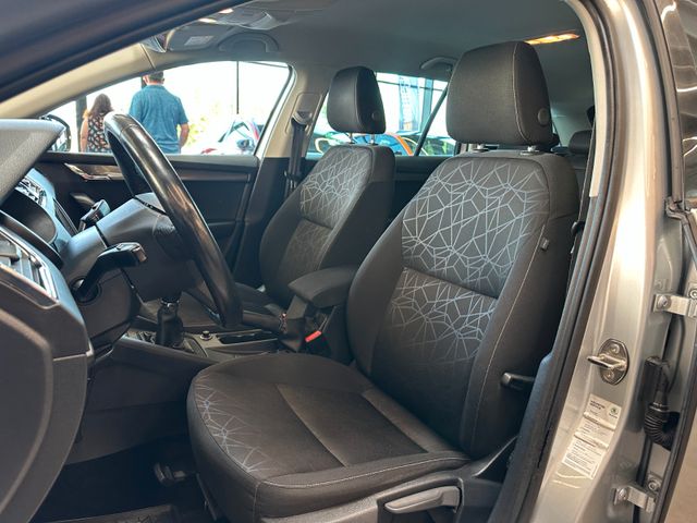 Skoda Octavia Combi Ambition *AHK*TEMPO*NAVI*2-ZONEN*