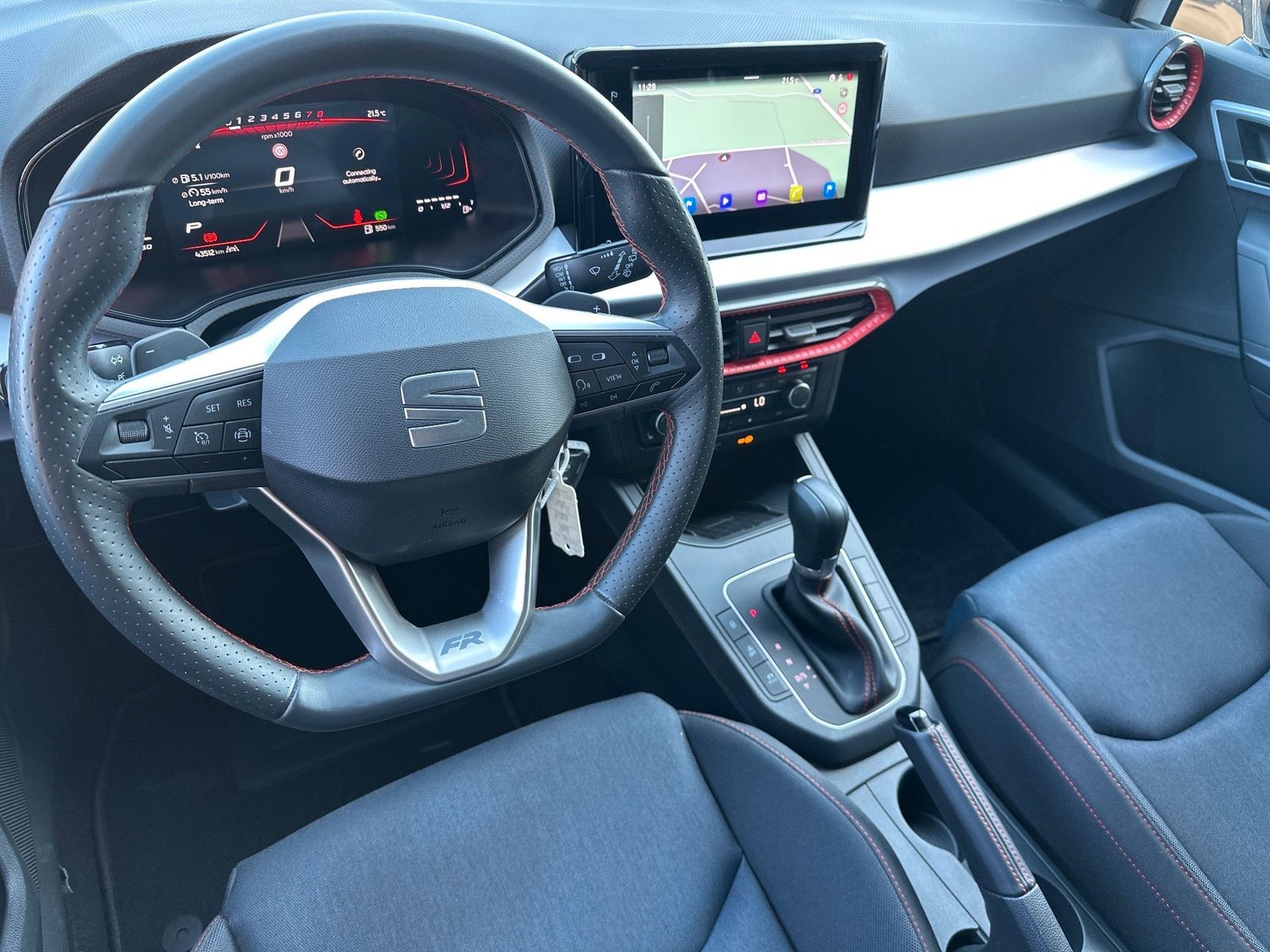 Fahrzeugabbildung SEAT Ibiza FR 1.0 TSI DSG NAV+LED+PDC+DAB+GANZJAHRES