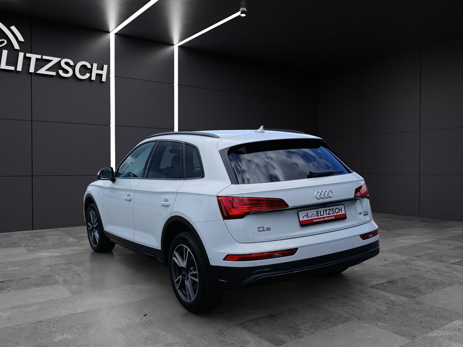 Fahrzeugabbildung Audi Q5 45 TFSI advanced quattro S-tronic LED Nai AVC