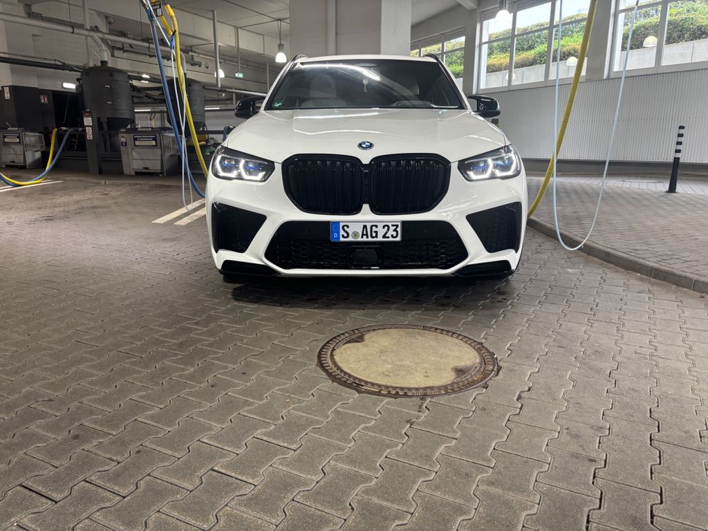 Image of BMW X5