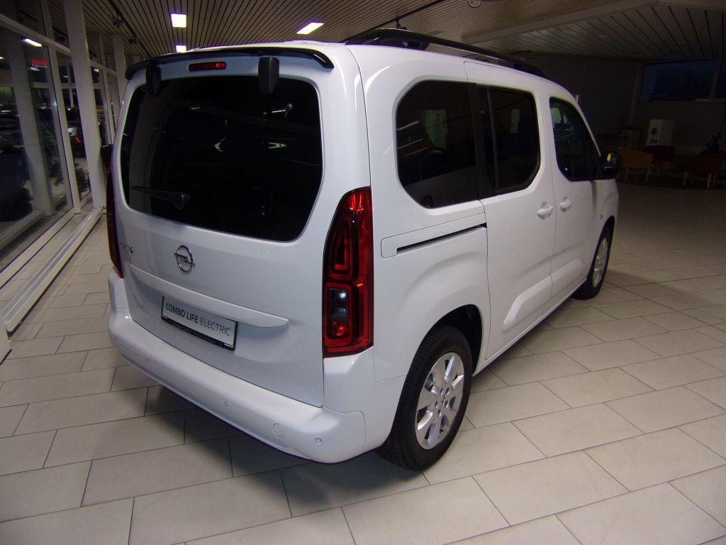 Opel Combo e-Life Ultimate NAVI SITZHZG KLIMAAUT RFK