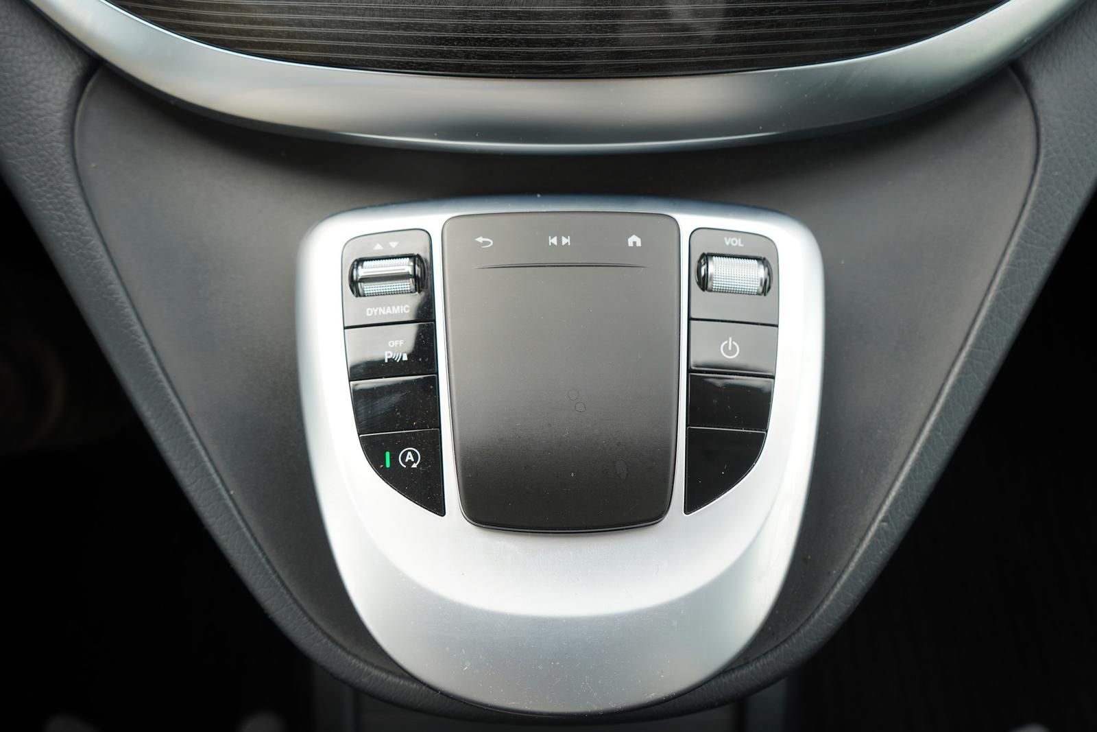 Mercedes-Benz V250d AMG Line lang Standheizung Burmester LED