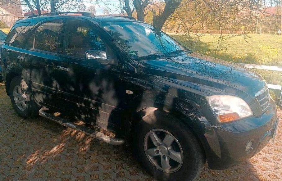 Kia Sorento 2008 — rear view