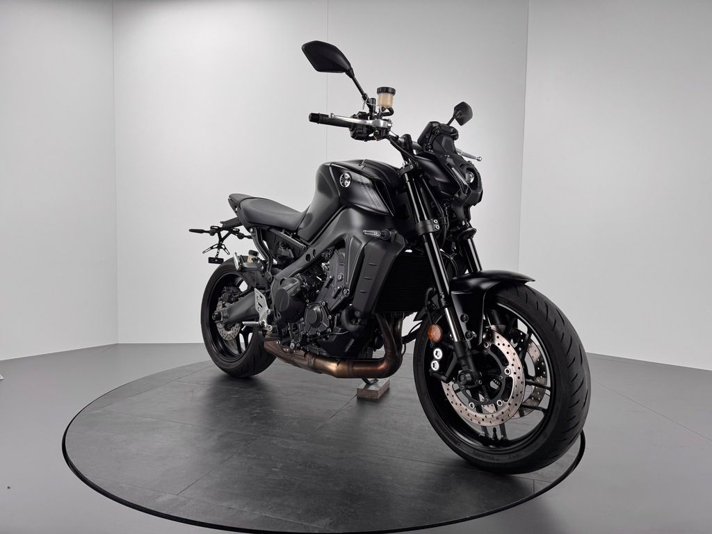 Fahrzeugabbildung Yamaha MT-09 *TOP-ZUSTAND *WENIG KM