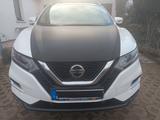 Nissan Qashqai 1.3 DIG-T DCT 160PS Acenta Acenta - Nissan Qashqai mit Benzin-Antrieb: Limousine, Automatik