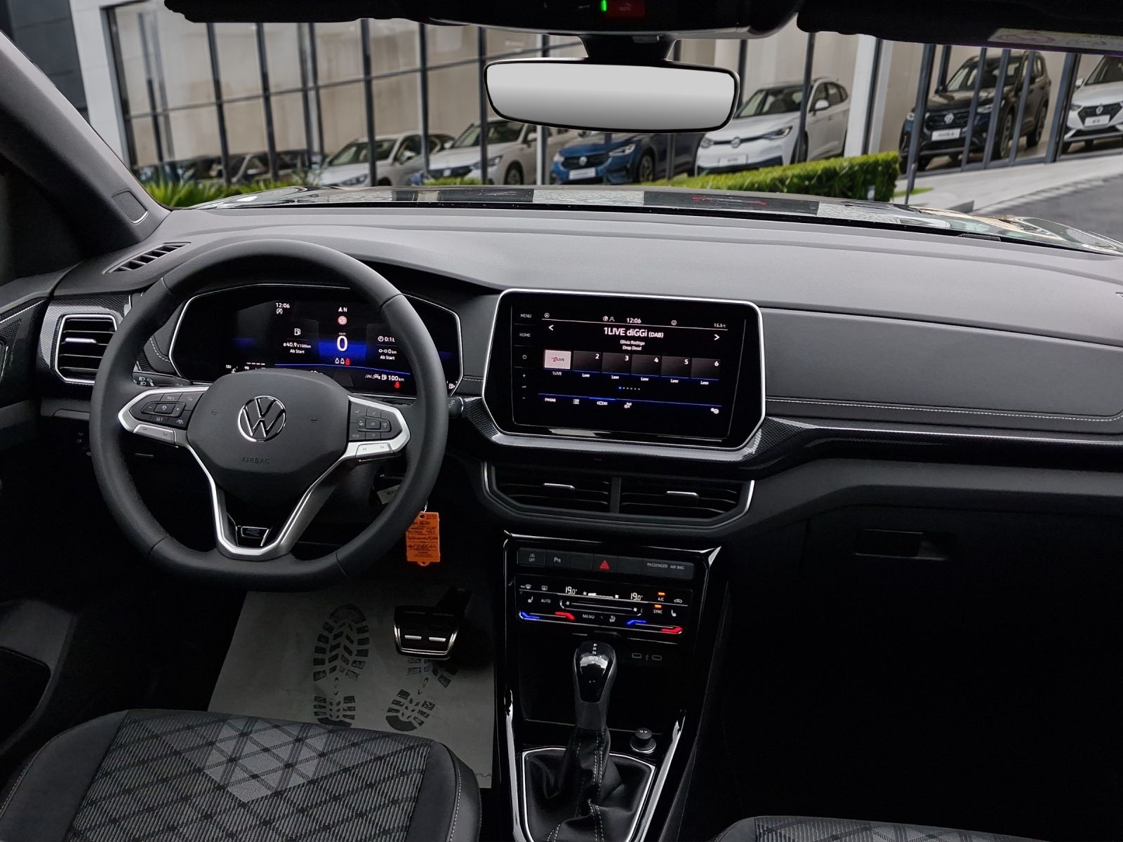 Volkswagen T-Cross - Bild 10