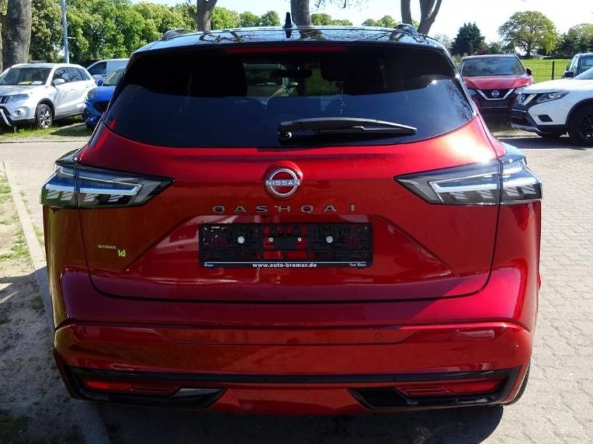 Fahrzeugabbildung Nissan Qashqai 1.3 DIG-T N-Design/PanoDach/Automatik