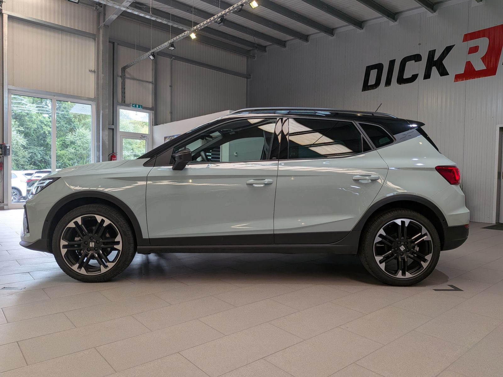 Fahrzeugabbildung SEAT Arona 1.5 TSI FR Black Editio*ACC*KAMERA*LED*18"