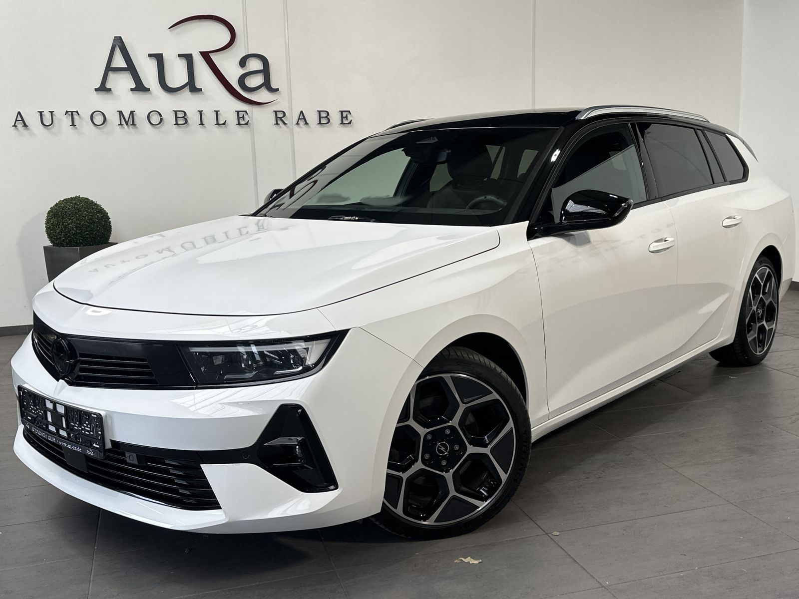 Fahrzeugabbildung Opel Astra ST 1.5 D Ultimate NAV+MATRIX+PANO+HUD+360°