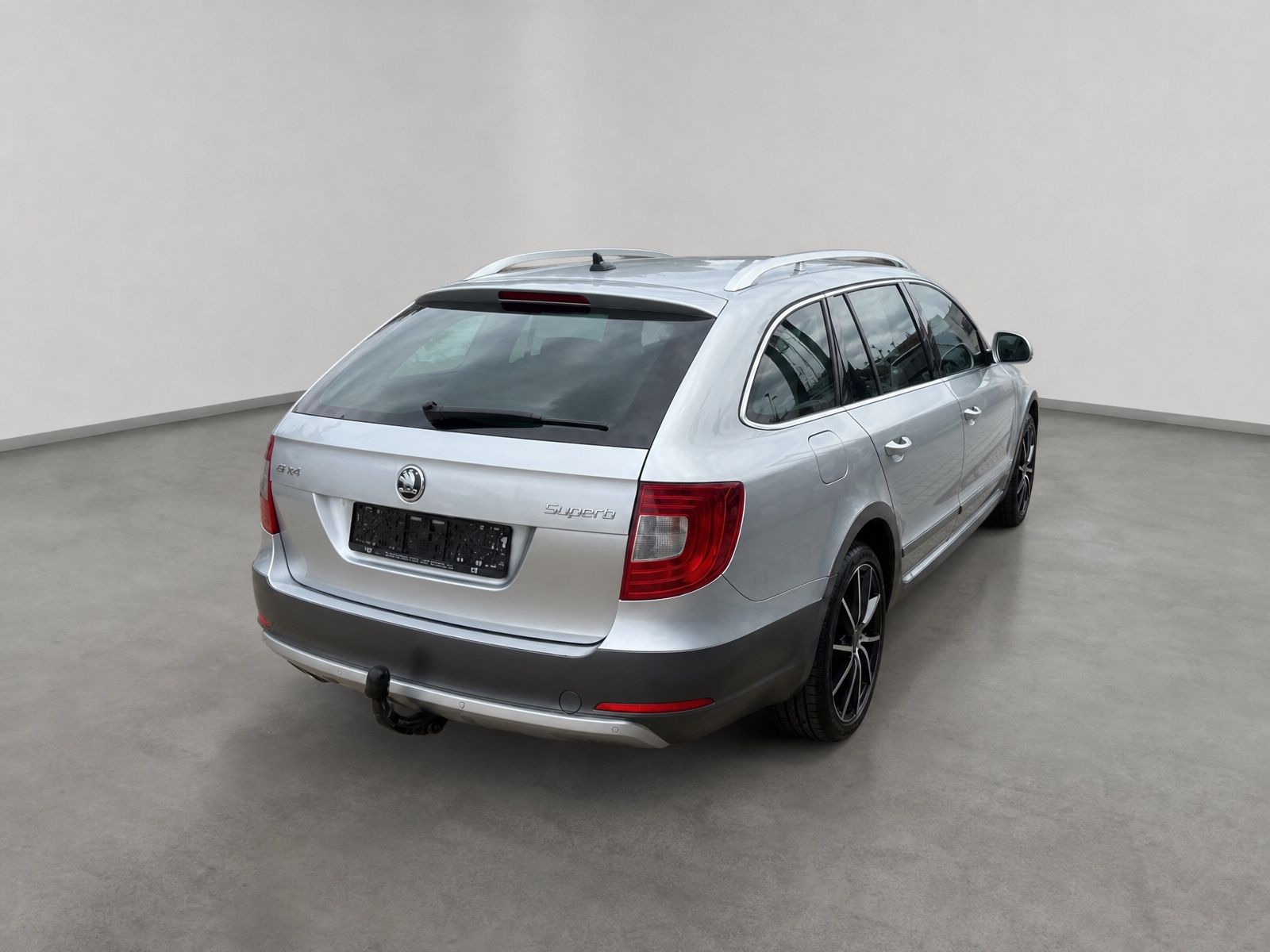 SKODA Superb Superb 2.0 TDI Elegance 4x4*DSG*Pano*Xenon*, Ansicht 5