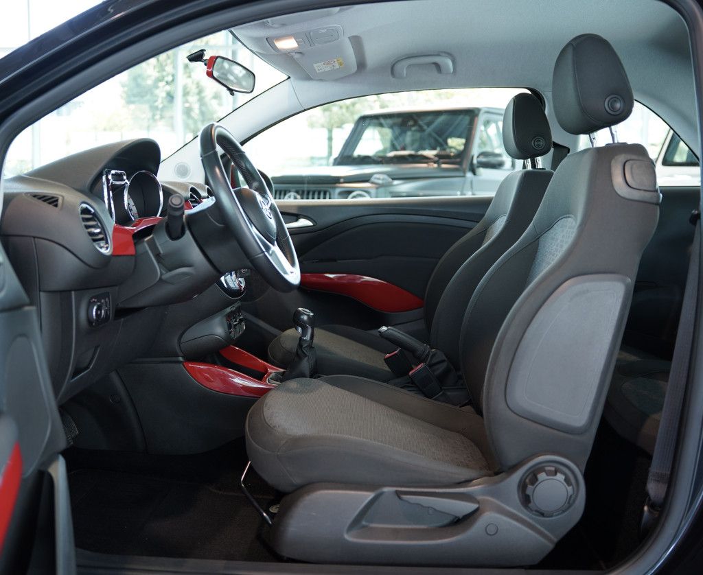 Opel Adam