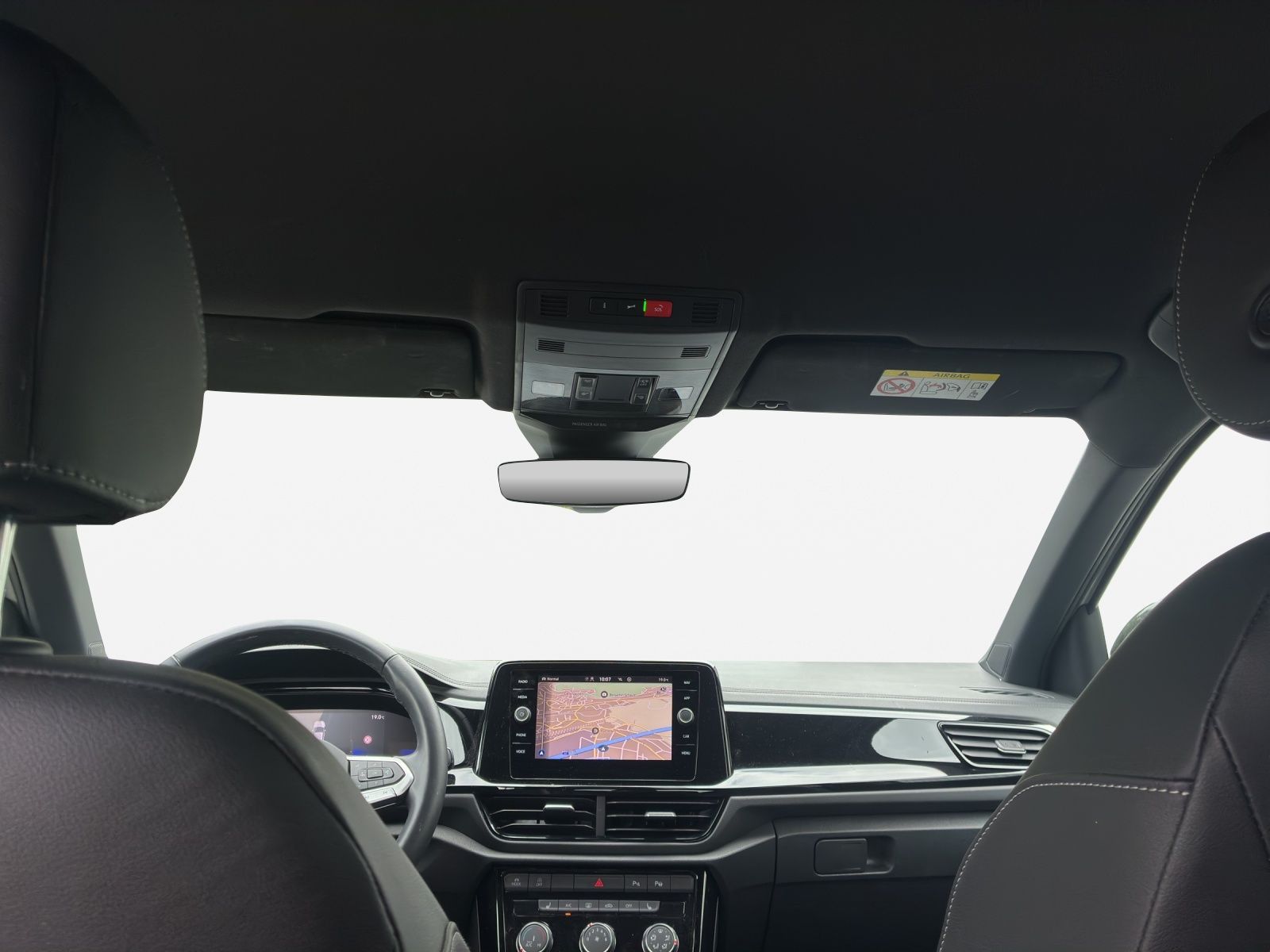 Volkswagen T-Roc - Bild 10