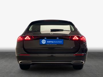 Mercedes E 200 - 5