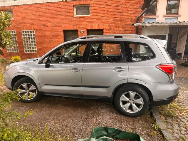 SUBARU Forester