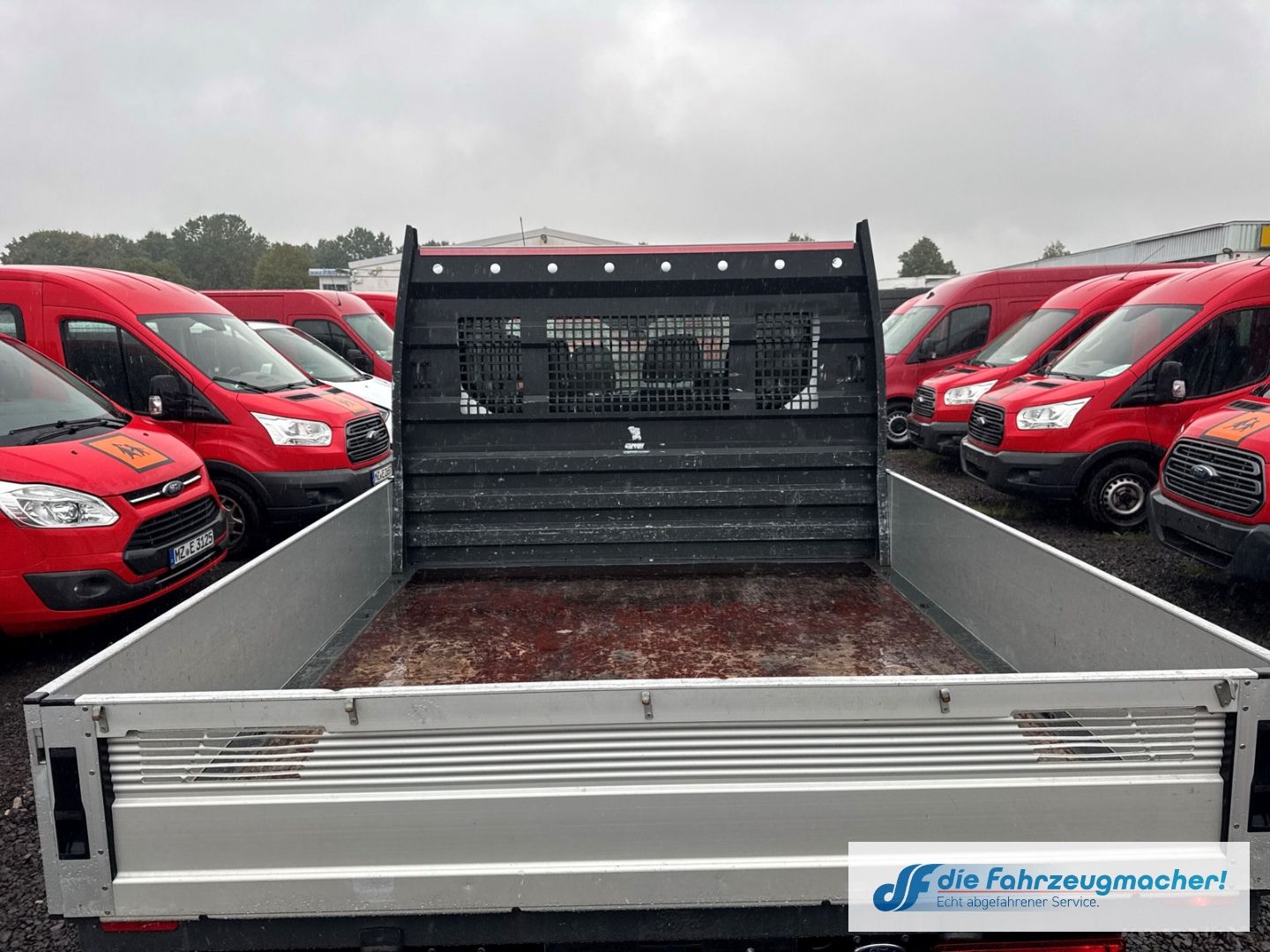 Fahrzeugabbildung Ford Transit Pritsche 310 L2 Doppelkabine 2.0 TDCi DP