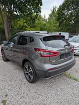 Nissan Qashqai *TÜV NEU*AUTOMATIK*ALLWETTEREIFEN* - Nissan: Allradantrieb