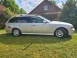 BMW 520i A Touring - - BMW 520 aus 2001: Kombi, 520i