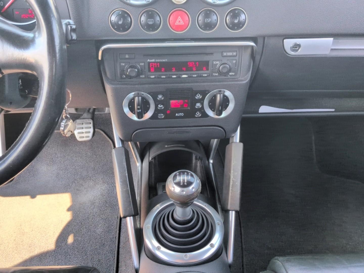 Audi TT Roadster 1.8T*BOSE Leder SHZ el.Verd Klimaaut