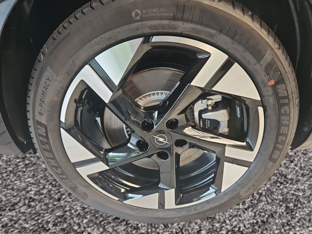 Fahrzeugabbildung Opel Grandland Electric 73kWh Ultimate