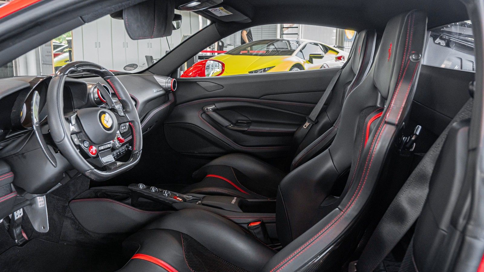 Ferrari F8 Tributo *RACING SEAT*MAINTENANCE*CARBON foto 23