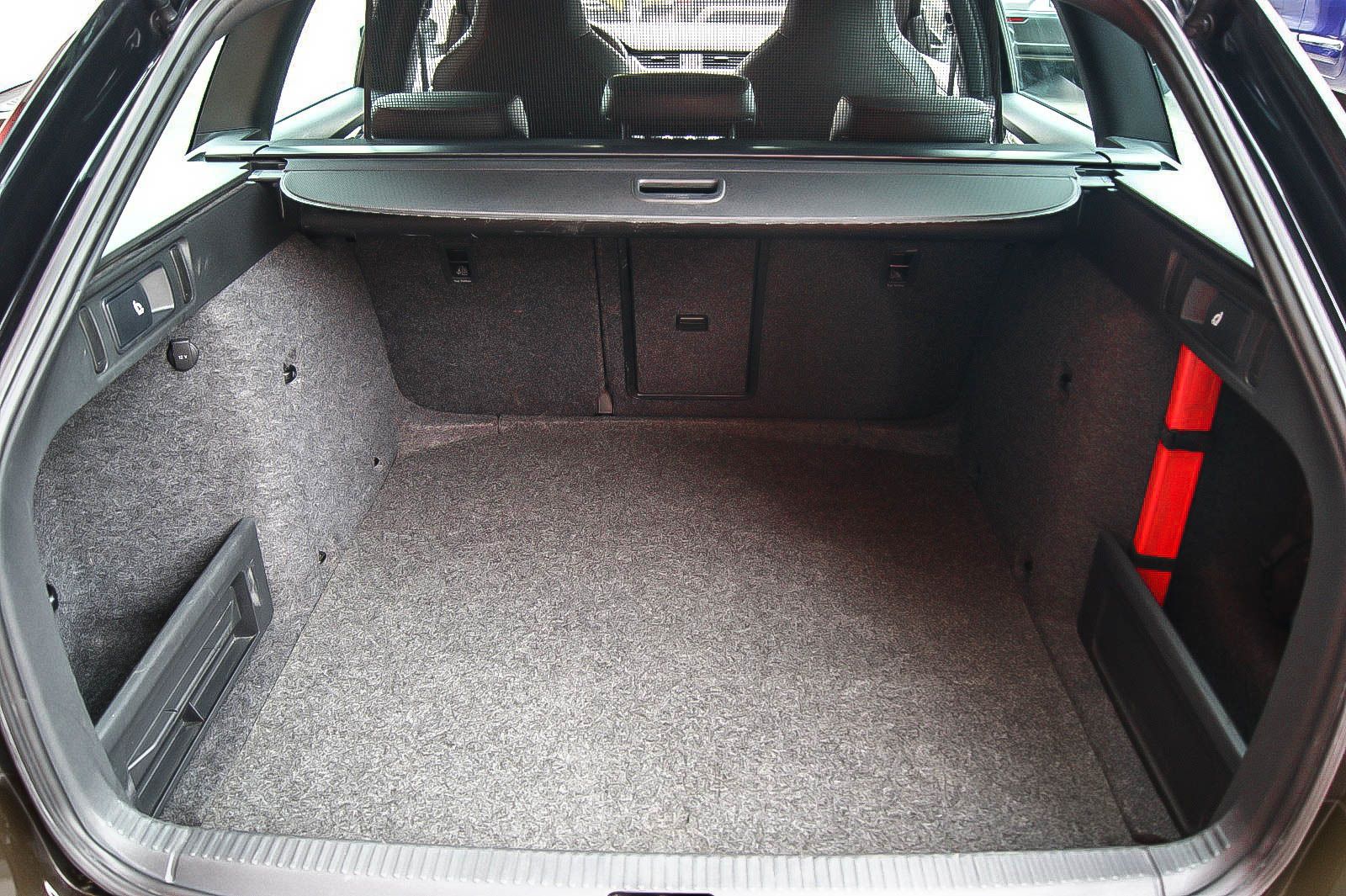 Fahrzeugabbildung SKODA Octavia Combi RS 20TSI CHALLENGE XL LEDER XENON