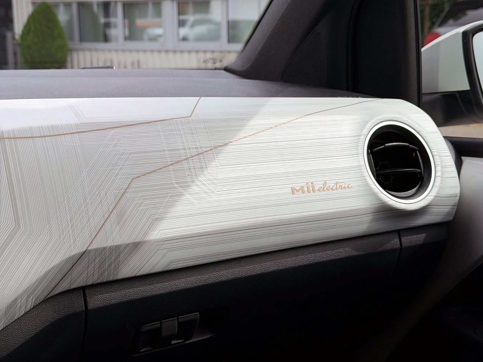 Fahrzeugabbildung SEAT Mii Electric Plus PDC KLIMATRONIC SHZ CCS BT