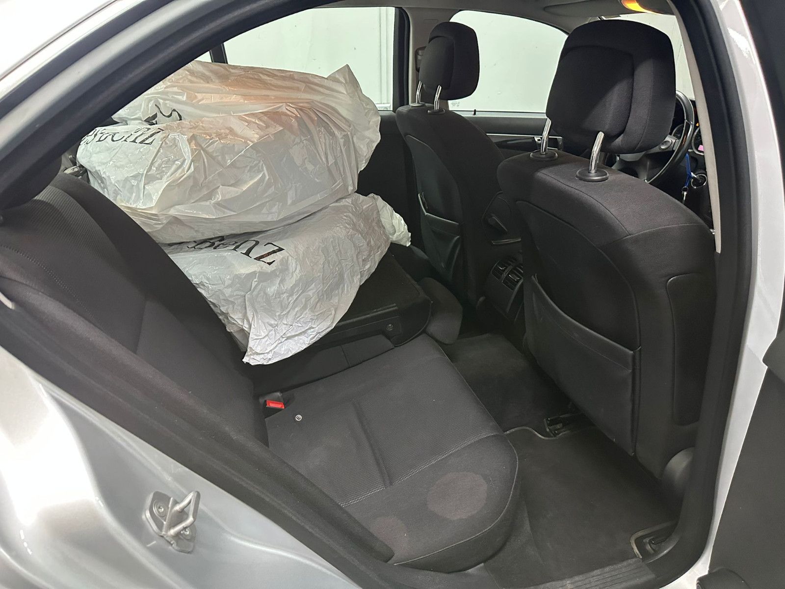 Fahrzeugabbildung Mercedes-Benz C 220 CDI *KLIMA*AHK*TÜV NEU*