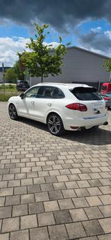 Porsche Cayenne S Hybrid S - Porsche Cayenne mit Hybrid-Antrieb: Geländewagen