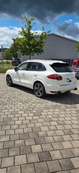 Porsche Cayenne S Hybrid S - Porsche mit Hybrid-Antrieb