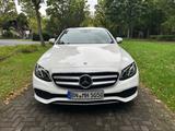 Mercedes-Benz E 200 Autom. - - Mercedes-Benz E 200 in Bonn
