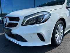 Fahrzeugabbildung Mercedes-Benz A 180 Style LED Navi Einparkhilfe Sitzhzng. 16"