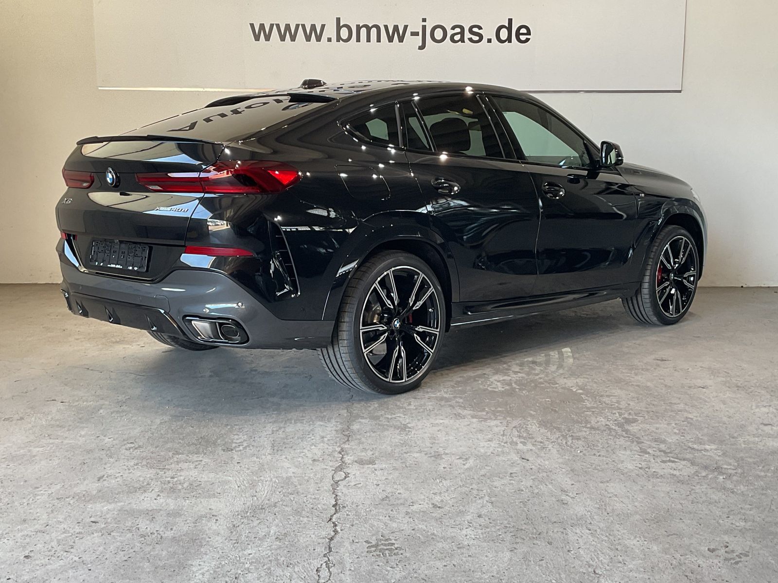 Fahrzeugeinzelansicht 18 Fahrzeugabbildung BMW X6 xDrive40d *Harman Kardon *Sitzbelüftung *Stan