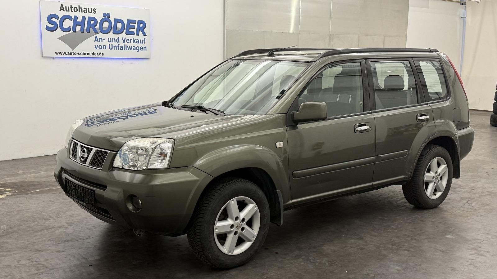 Nissan X-Trail 2.5 Elegance 4x4 Aut. *Panorama*Leder*
