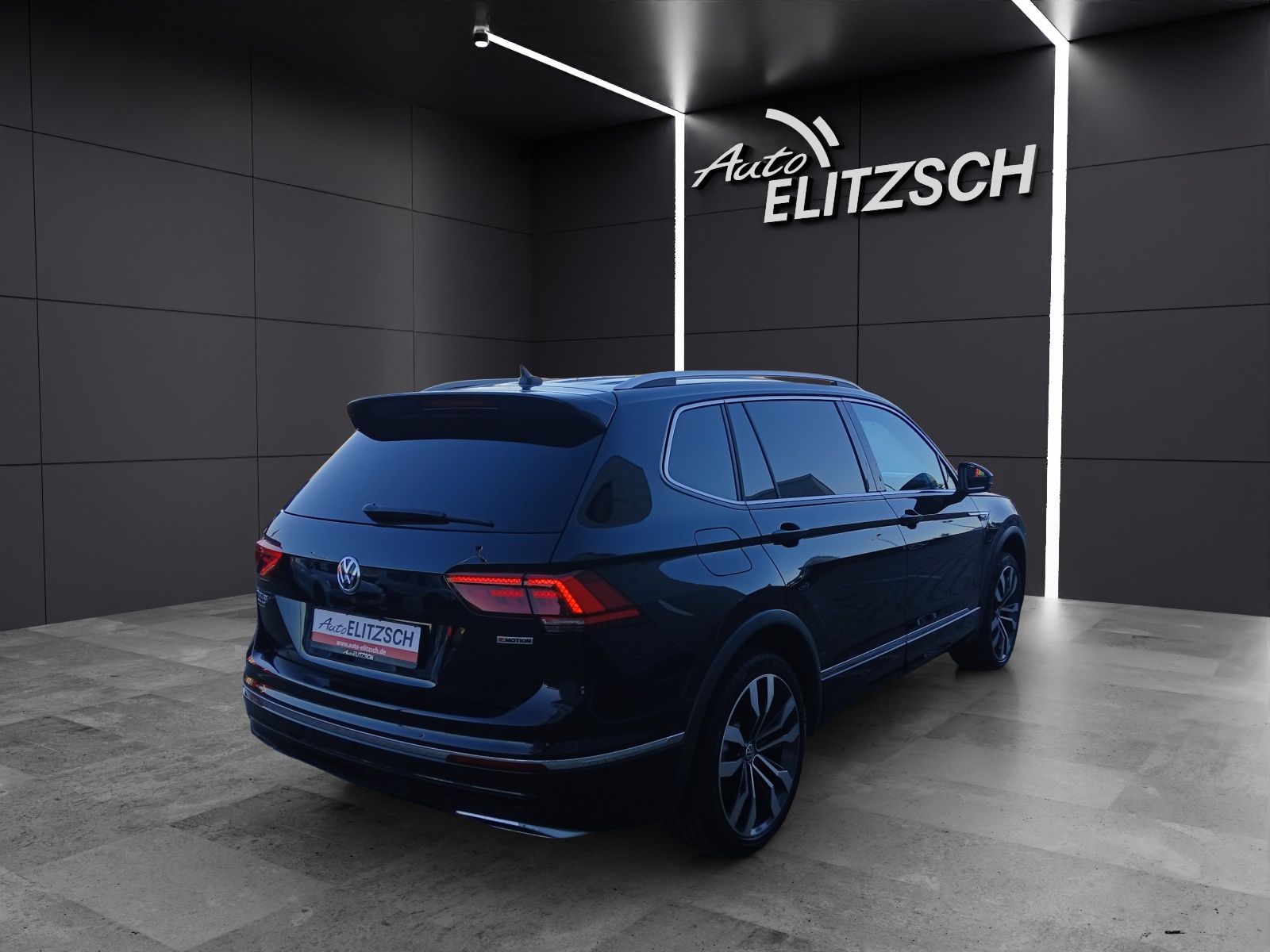 Fahrzeugabbildung Volkswagen Tiguan Allspace TDI Highline DSG 4M R-Line LED A