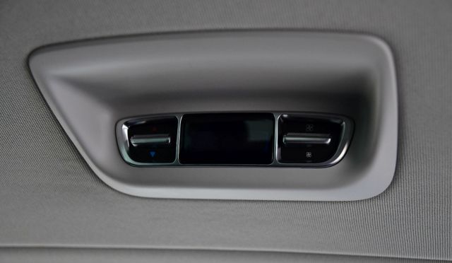 Fahrzeugabbildung Mercedes-Benz V 250 d EDITION 2xKlima 6-Sitzer LED Distronic