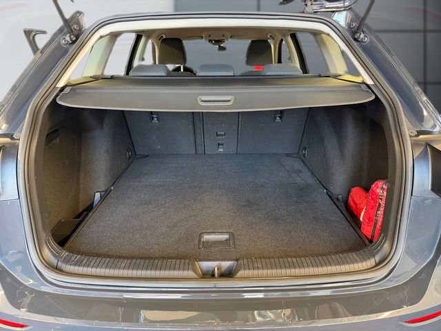 Golf VIII Variant 2.0 TDI Life *DSG*LED*DAB*NAVI