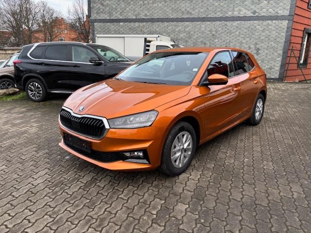 Skoda Fabia 1.0 TSI DSG Selection+2xPDC+LENKRADHEIZUNG