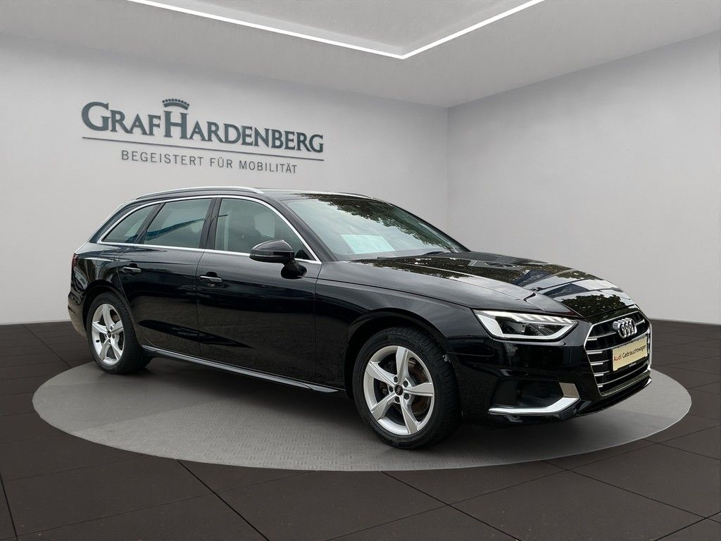 AUDI A4 2024