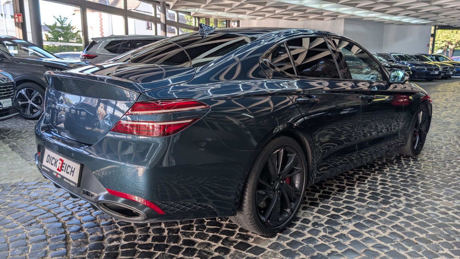 Fahrzeugabbildung Genesis G70 2.0T 4WD Sport PANO*HuD*360°*ACC*SOUND*LEDER