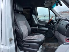 Fahrzeugabbildung Mercedes-Benz Sprinter 316 CDI, L3, 9-Sitzer, Standheizung