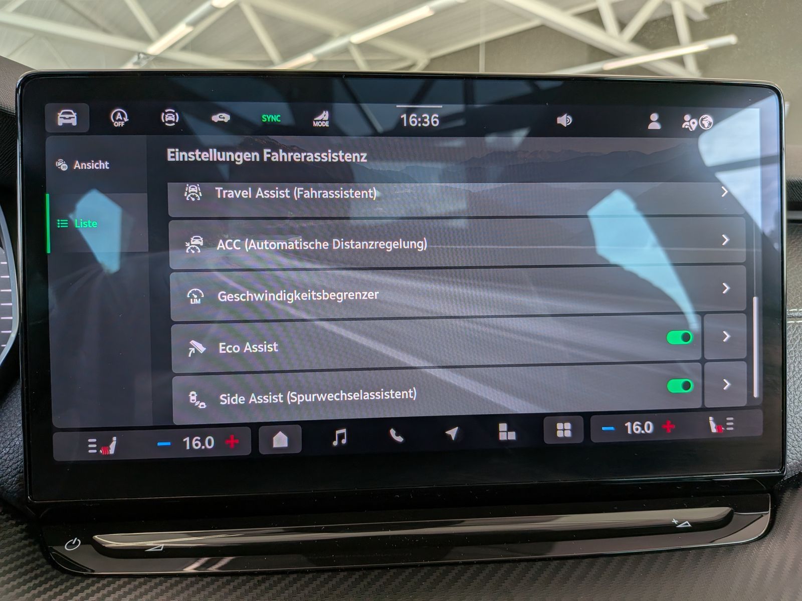 Fahrzeugabbildung SKODA Octavia 2.0 TDI Sportline Matrix Canton Pano ACC